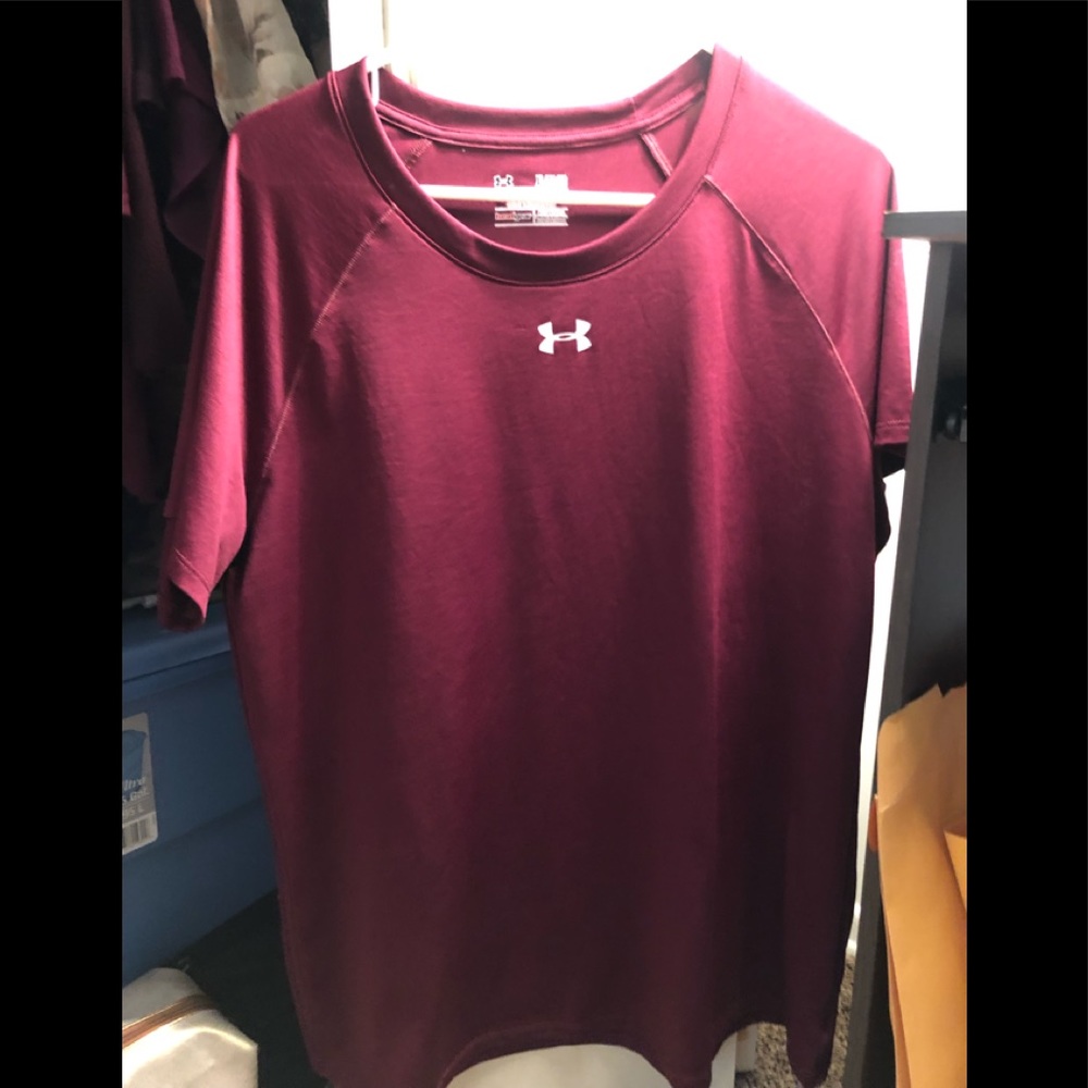 Women’s Under Armour XL deep red t shirt new never worn without tags
